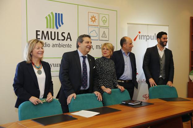 Pilar Vázquez, Esteban Aparicio, Elena Fernández, Jorge Suárez y Rubén Hidalgo, en la presentación de la Semana Europea de Prevención de Residuos. 