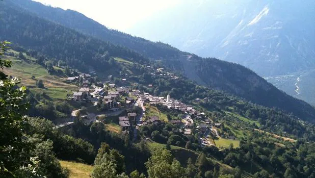 Paraje en medio de los Alpes.