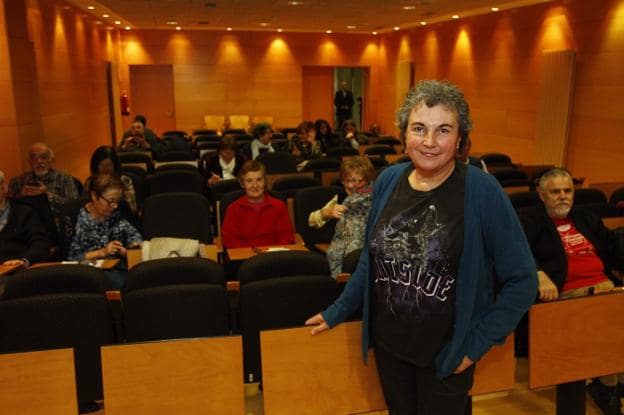 Eva García Vázquez, ayer, durante la conferencia. 