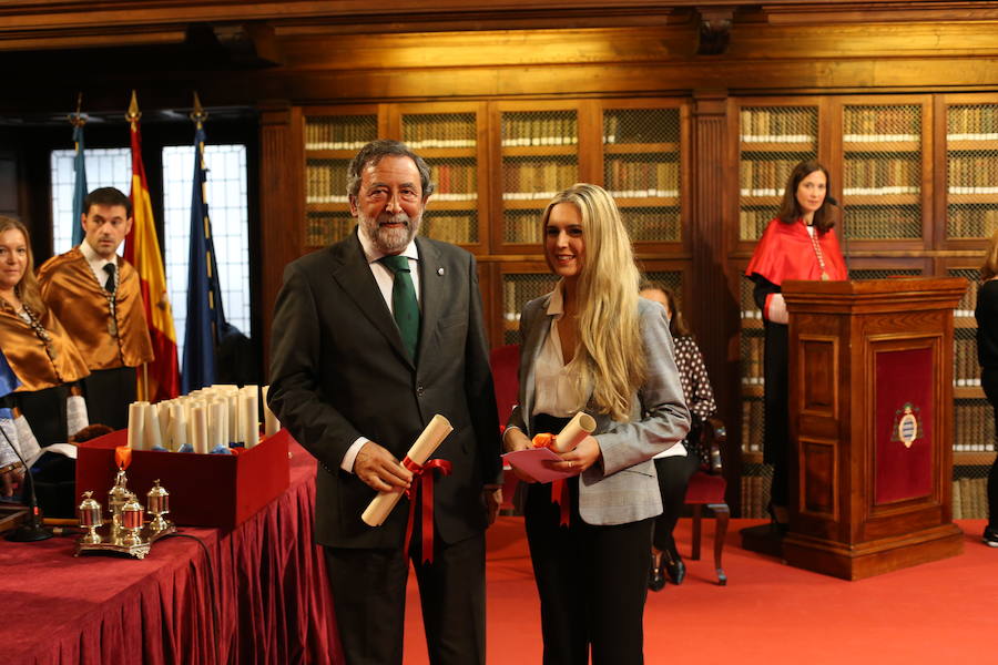 El acto, presidido por el rector, ha contado con la participación de la secretaria de Estado de Investigación, Desarrollo e Innovación, Carmen Vela