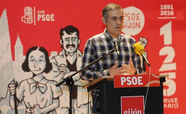 Iván Fernández Ardura, nuevo secretario general del PSOE de Gijón