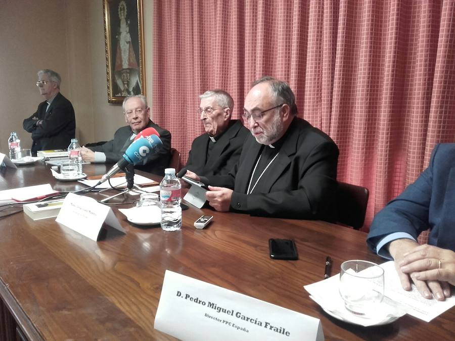 Presentación del libro de Gabino Díaz Merchán