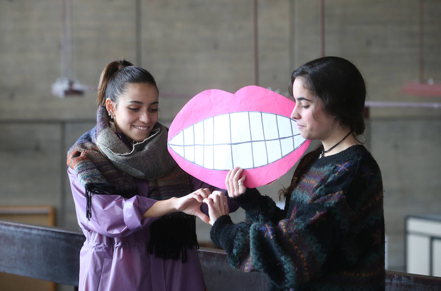 Mannequin challenge en la Factultad de Medicina por la lucha contra el sida