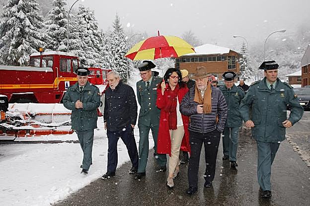 Las autoridades, en las instalaciones de Aucalsa. 