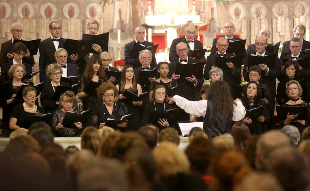 Concierto de Navidad de la Coral Polifónica Gijónesa Anselmo Solar en la iglesia de San José el año pasado.