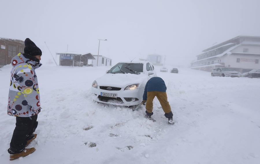 La nieve cubre de blanco Asturias