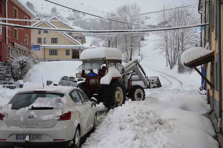 El Principado, cubierto por la nieve