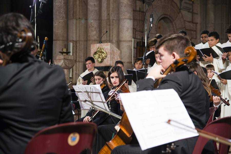 Concierto y misa en Covadonga en honor a la Santina