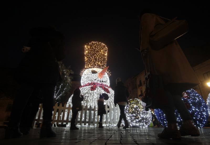 Oviedo ilumina su Navidad