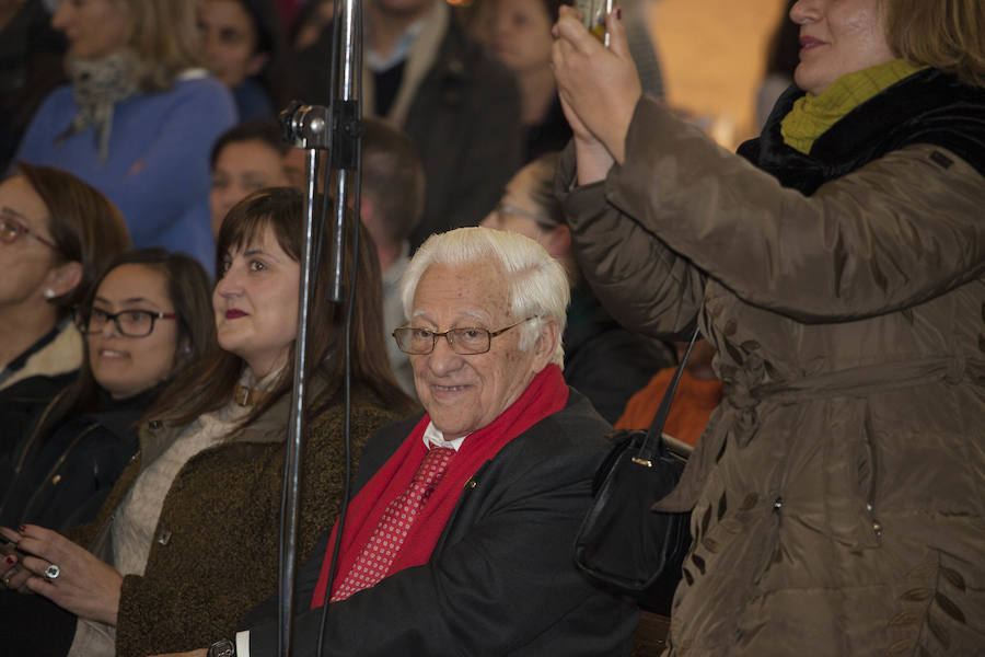 Concierto del coro Mensajeros de la Paz, en la Iglesia de San Antón