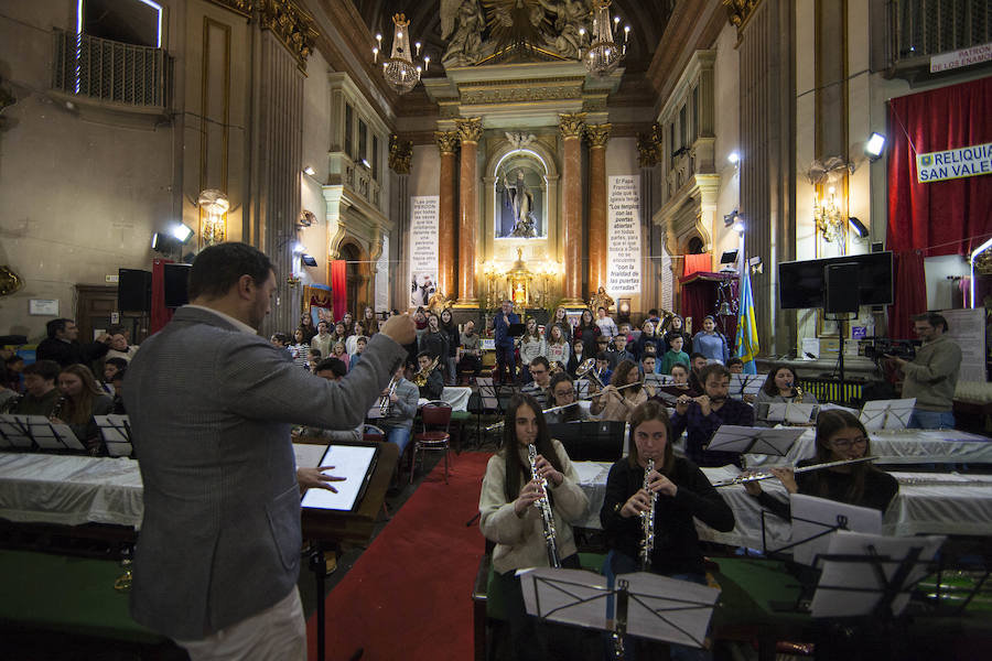 Concierto del coro Mensajeros de la Paz, en la Iglesia de San Antón