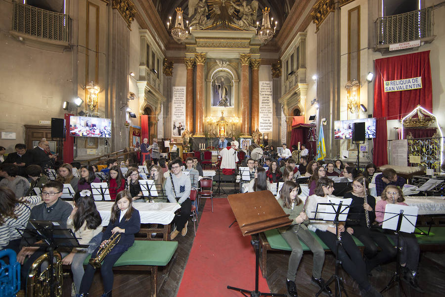 Concierto del coro Mensajeros de la Paz, en la Iglesia de San Antón