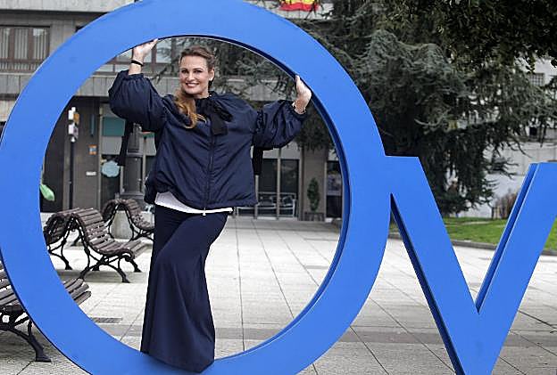Ainhoa Arteta, ayer, en las 'letronas' de Oviedo. 
