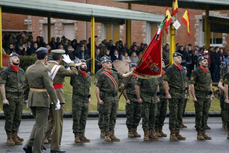 El acuartelamiento de Cabo Noval celebra una parada militar con motivo de la Festividad de la Inmaculada, acto que estará presidido por el general de división Francisco Rosaleny. 