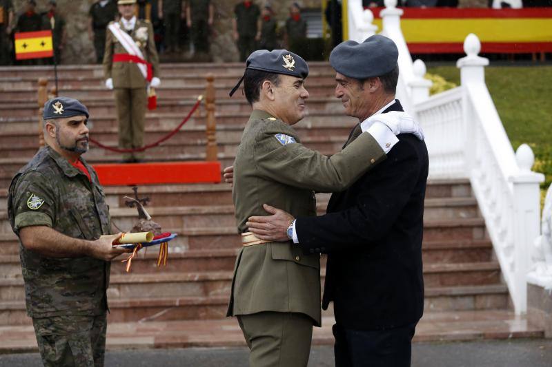 El acuartelamiento de Cabo Noval celebra una parada militar con motivo de la Festividad de la Inmaculada, acto que estará presidido por el general de división Francisco Rosaleny. 