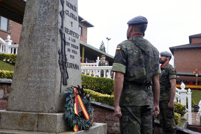 El acuartelamiento de Cabo Noval celebra una parada militar con motivo de la Festividad de la Inmaculada, acto que estará presidido por el general de división Francisco Rosaleny. 