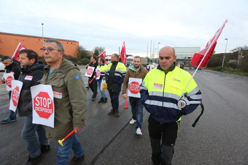 Manifestación en Tabaza de los trabajadores de Acciona en ArcelorMittal