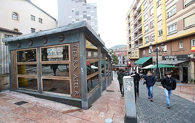 La terraza de Tierra Astur, en la parte alta de Gascona. 