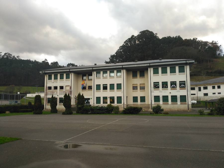 Desperfectos en el colegio de Trevías