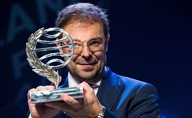 Javier Sierra, Marta Sanz y un documental en el ciclo de palabra del Niemeyer