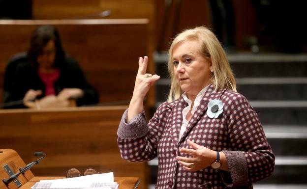 Mercedes Fernández, en la Junta General del Principado. 