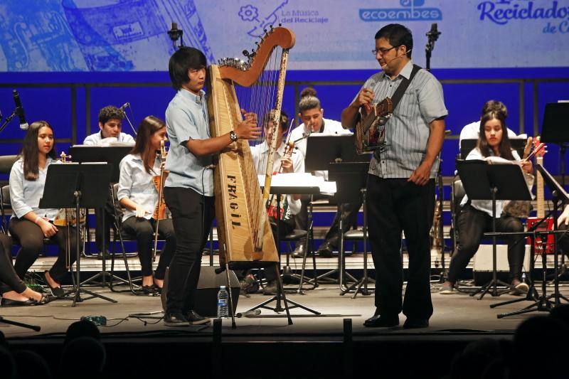 Cuenta con el patrocinio de EL COMERCIO. Beatriz Rico, Víctor Manuel y el Joven Coro de la Fundación Princesa de Asturias también participaron. 