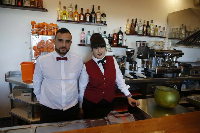 Entran en servicio la cafetería y el restaurante. «Estamos ilusionados, aunque aún queda mucho por hacer», afirma el empresario menorquín Miguel Fernández Baker