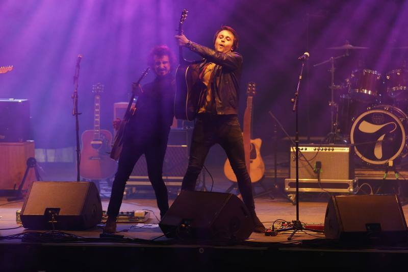 ¿Estuviste en el concierto de Destino 48 y Taburete? ¡Búscate!