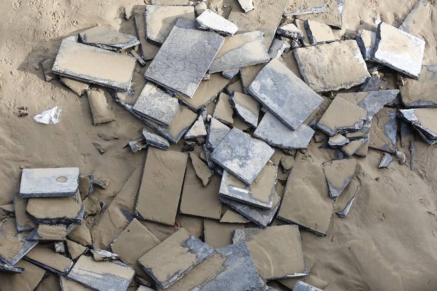 Las imágenes que deja en Gijón el paso del temporal