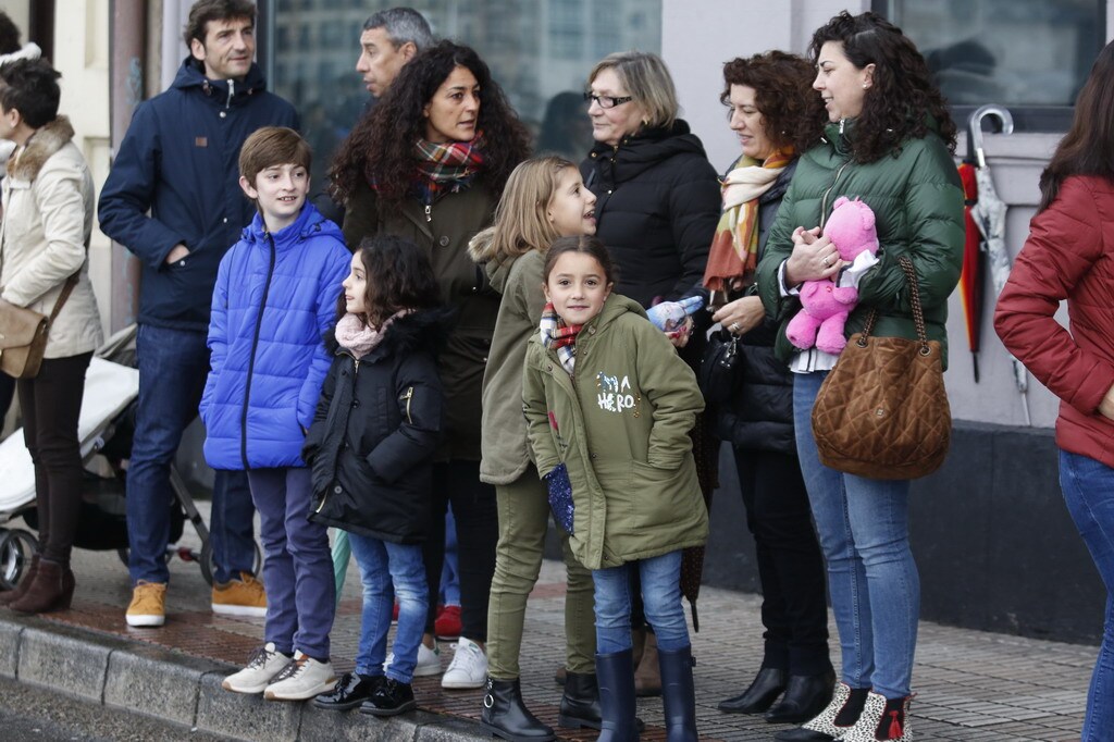 ¿Estuviste en la llegada de los Reyes Magos a Gijón? ¡Búscate en las fotos! (2)