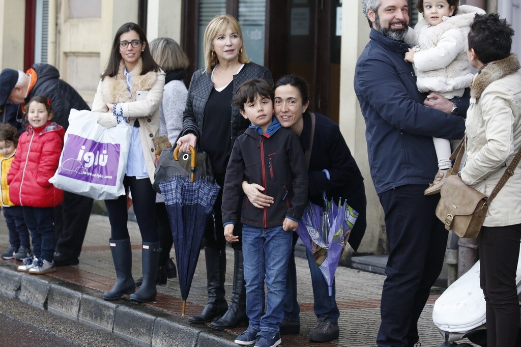 ¿Estuviste en la llegada de los Reyes Magos a Gijón? ¡Búscate en las fotos! (2)