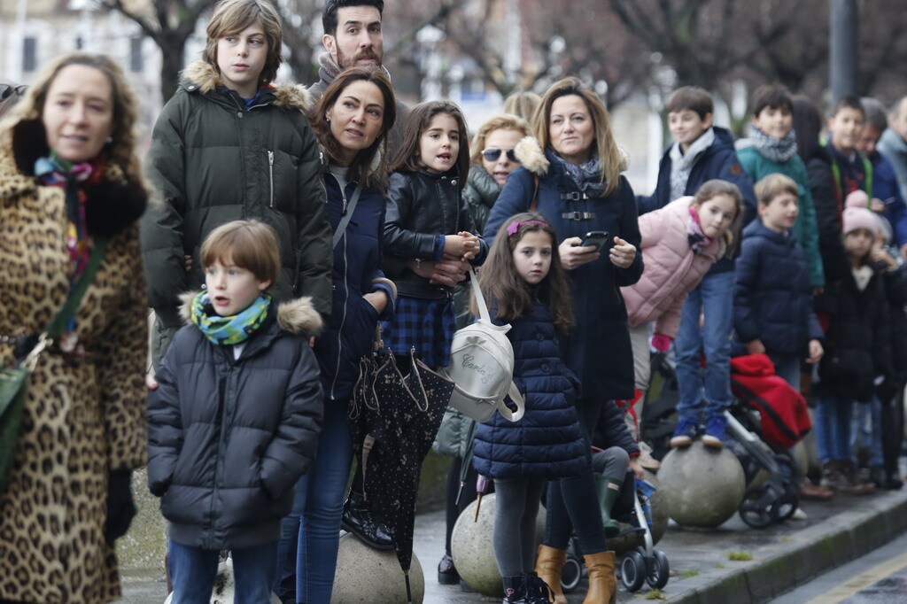 ¿Estuviste en la llegada de los Reyes Magos a Gijón? ¡Búscate en las fotos! (2)