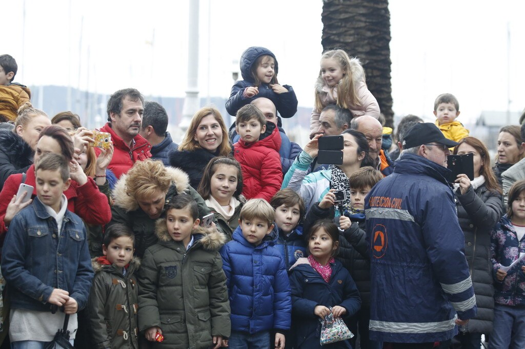 ¿Estuviste en la llegada de los Reyes Magos a Gijón? ¡Búscate en las fotos! (2)