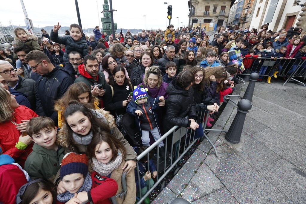 ¿Estuviste en la llegada de los Reyes Magos a Gijón? ¡Búscate en las fotos! (2)