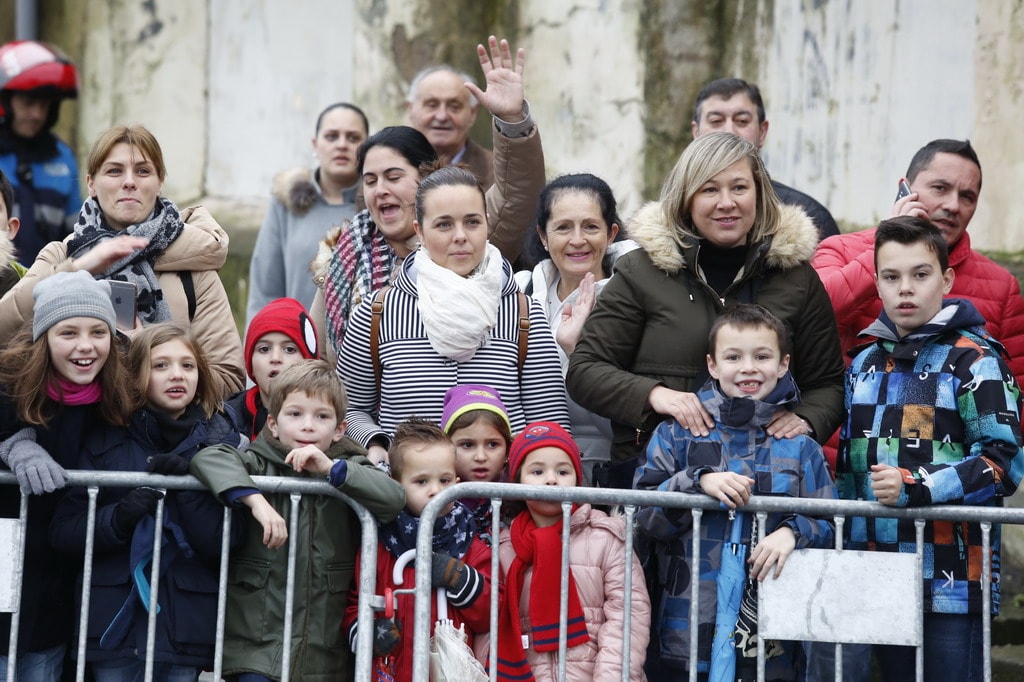 ¿Estuviste en la llegada de los Reyes Magos a Gijón? ¡Búscate en las fotos! (I)