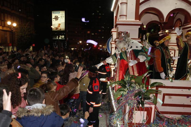 ¿Estuviste en la cabalga de Reyes de Gijón? ¡Búscate!