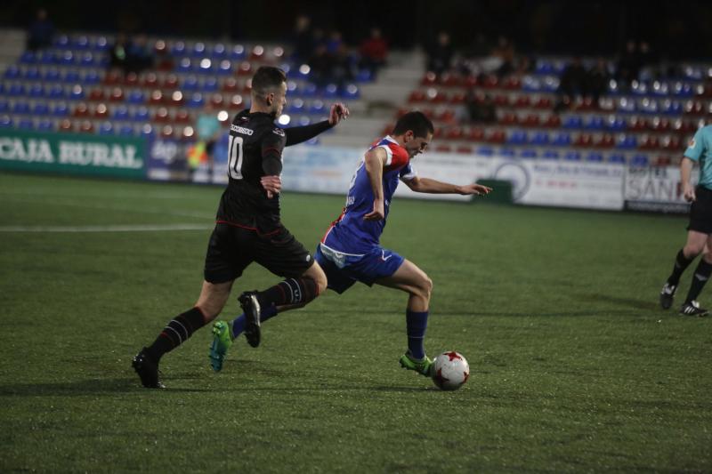 Los langreanos tienen muy difícil levantar los tres goles de desventaja en el partido de vuelta que se disputará en Cantabria