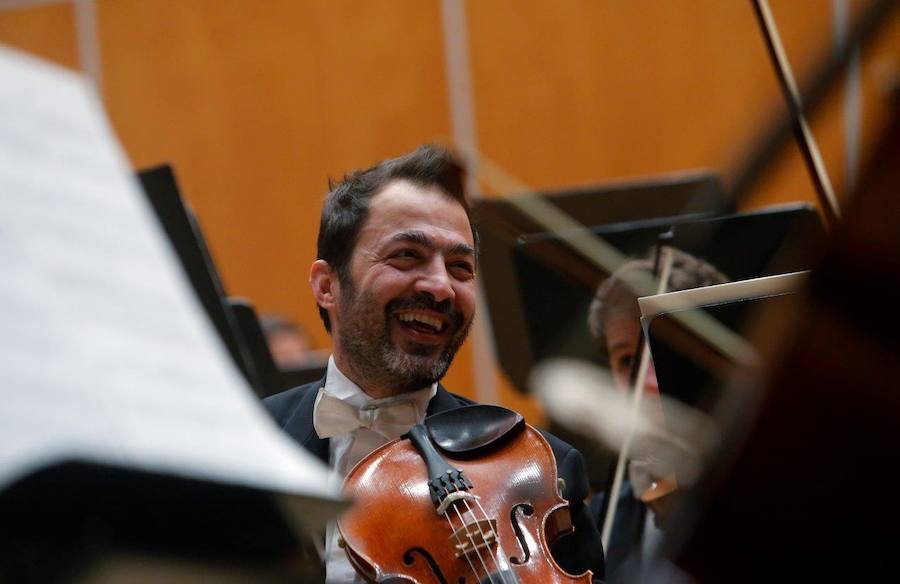 En el Auditorio Príncipe Felipe y bajo la batuta de Rossen Milanov.