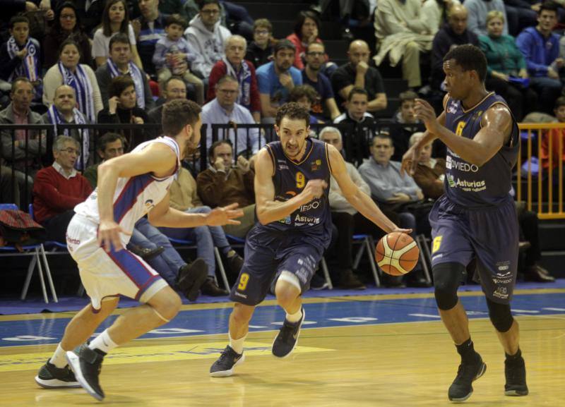 Las imágenes del Unión Financiera Oviedo y el C. B. Clavijo