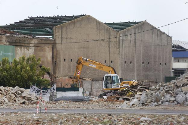 Derriban la última casa expropiada de El Arbeyal