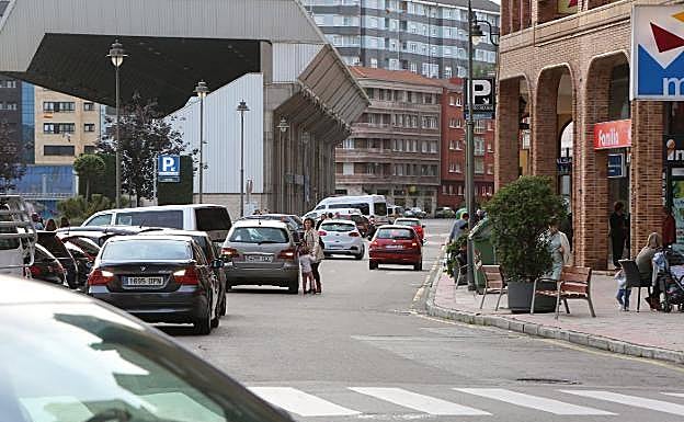 Calle José Cueto de Avilés, donde residía la fallecida.