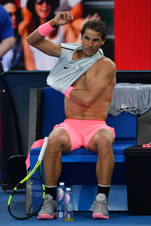 Rafa NAdal ha conseguido la victoria en el debut en el Open de Austrlia 2018. El tenista español ha superado por un triple 6-1 a Victor Estrella Burgos.