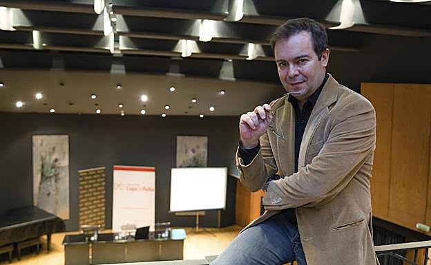 El escritor Javier Sierra.