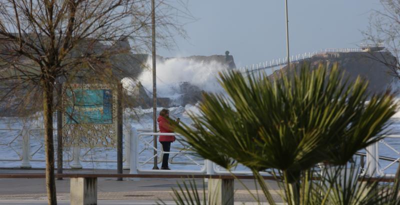 Protección Civil recuerda que hay que mantenerse lejos de la costa