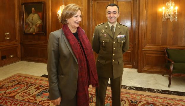 Recepción a los nuevos responsables militares de Asturias
