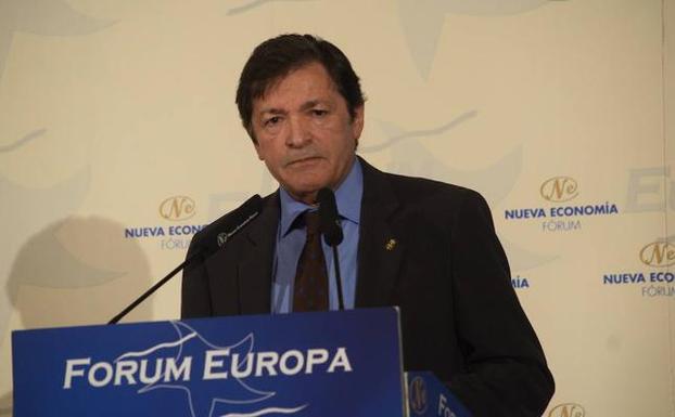 Javier Fernández, en el Foro de Nueva Economía de Madrid