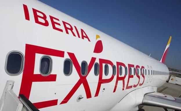 «Iberia Express mantendrá el vuelo a Londres por el convenio», dicen las agencias