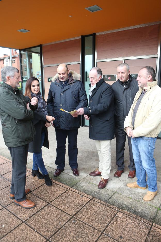 Miembros de Foro en el centro cultural de La Fresneda. 