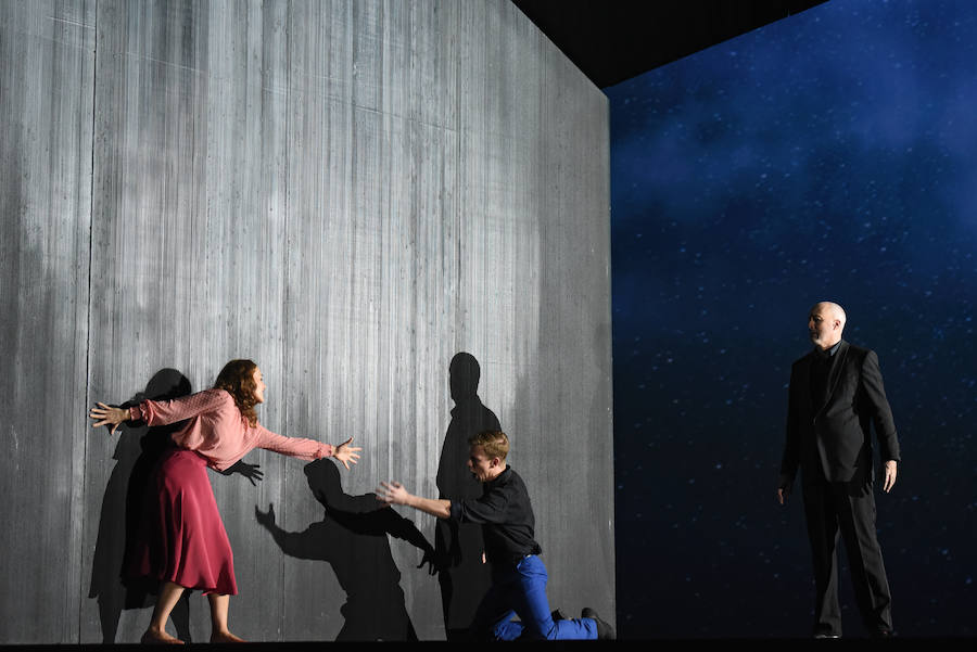 Cierra la 70 Temporada de Ópera de Oviedo con la conmemoración del centenario de la muerte de Debussy