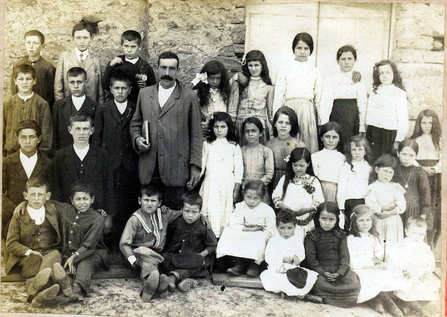 Este archivo ha ido adquiriéndose a lo largo de los últimos diez años, y las últimas 1.682 fotos acaban de ingresar en el museo como donación de un mecenas madrileño